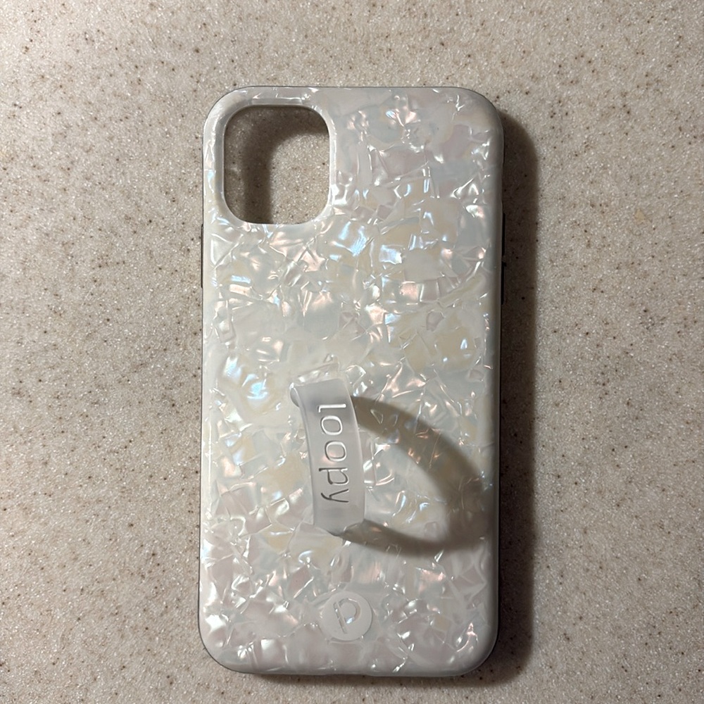 Loopy Case Pearl White Phone Cover